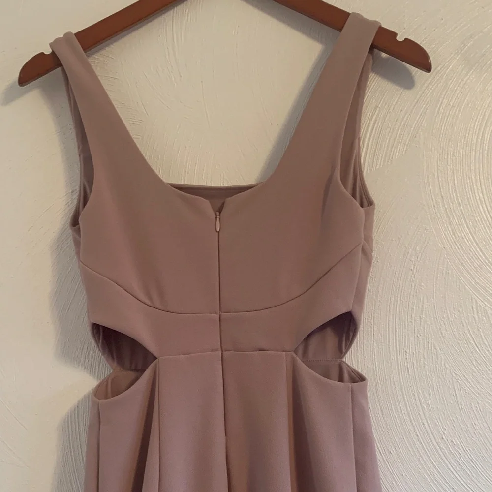 Express Mauve Square-Neck Midi Dress - Picture 3 of 9